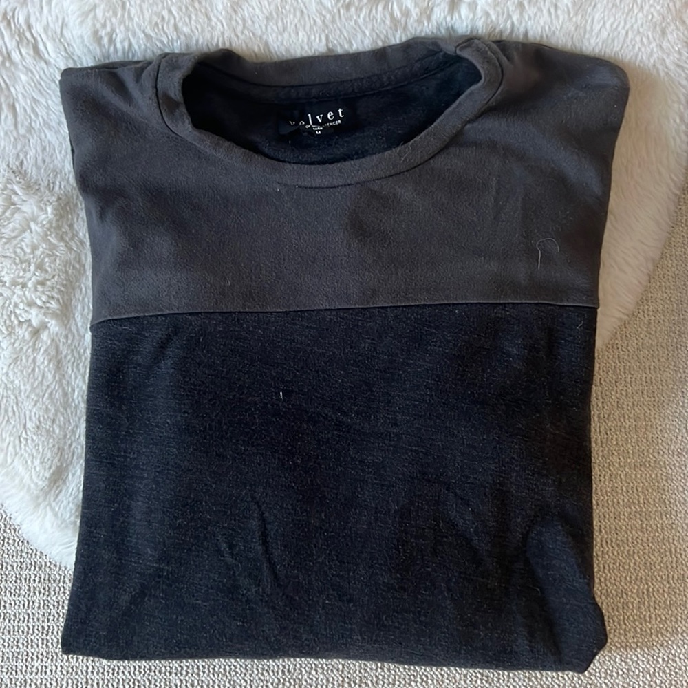 Men’s Velvet by Graham and Spencer sweater. Like new!